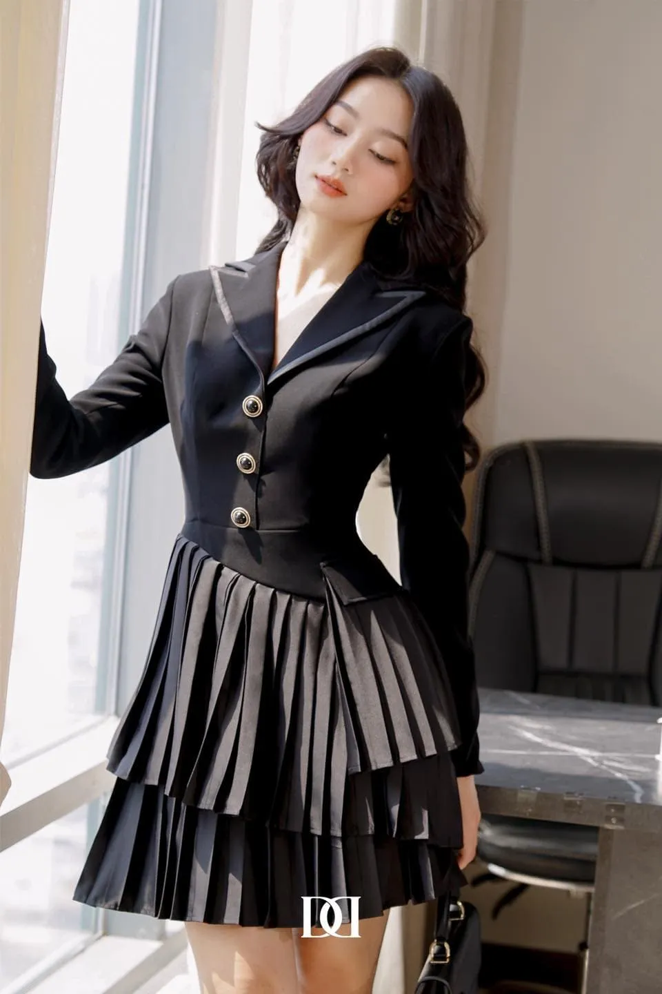 Moda Long Sleeves V-neck Layered Dress