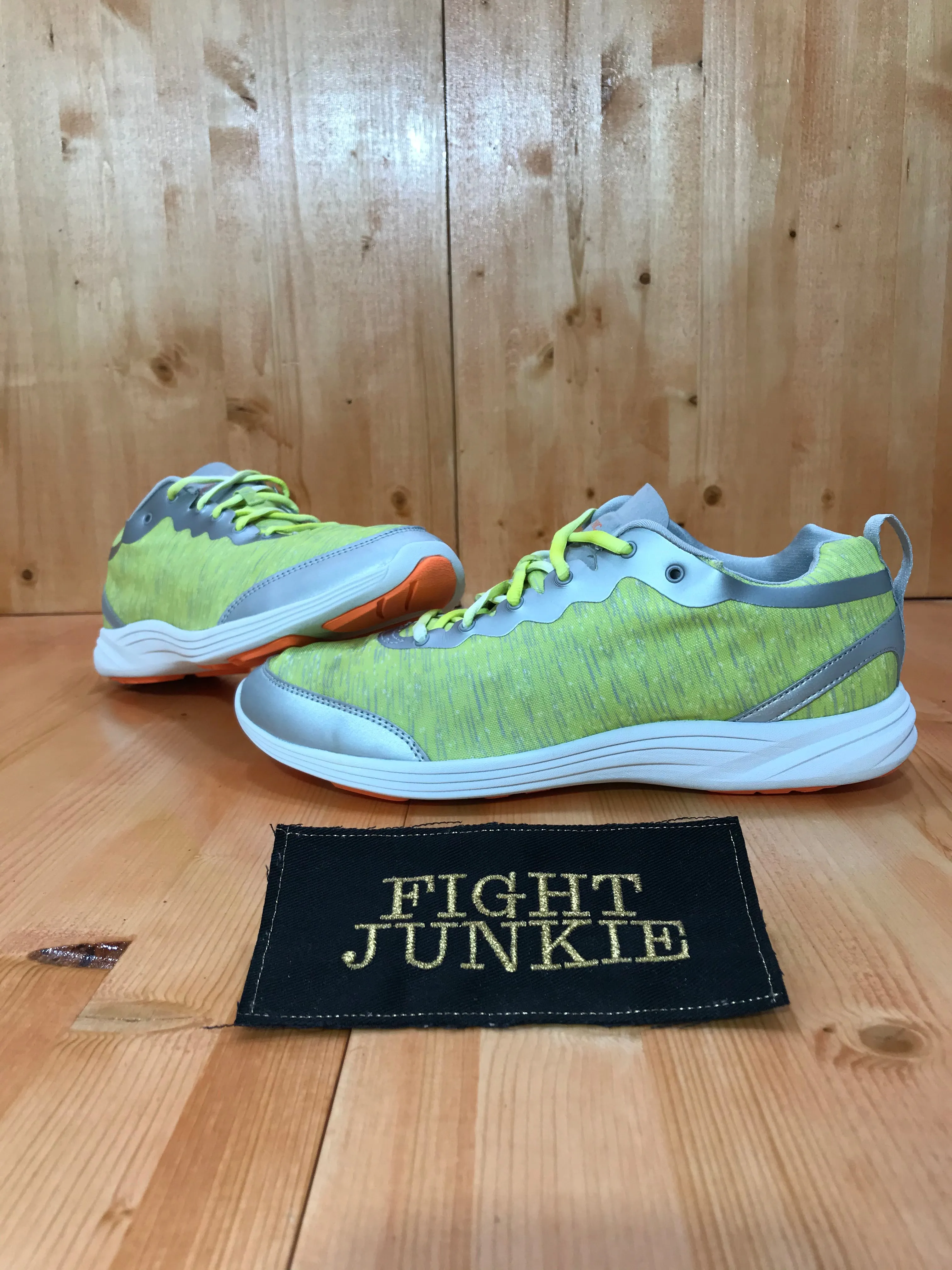 VIONIC AGILE FYN Women's Size 11 Shoes Sneakers Neon Yellow